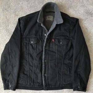 Levi's Washed Black Sherpa Trucker Jacket Fleece Lined - Men’s Size LT